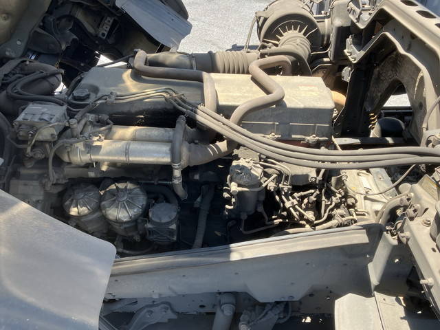 日野プロフィアアルミブロック大型（10t）[写真25]