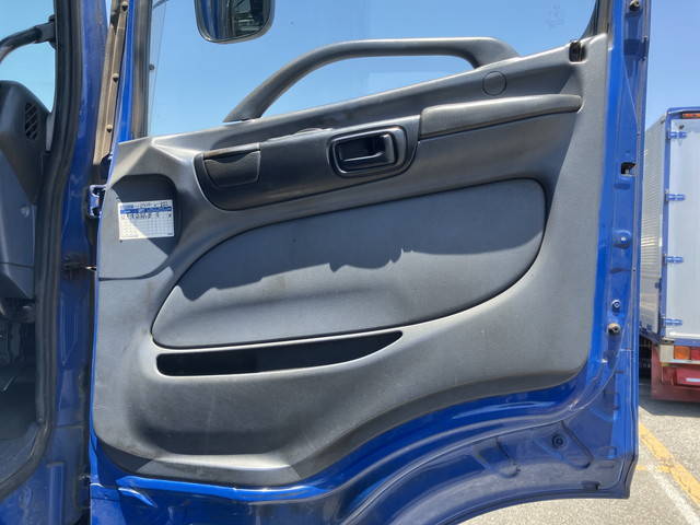 日野プロフィアアルミブロック大型（10t）[写真28]