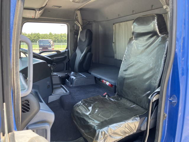 日野プロフィアアルミブロック大型（10t）[写真31]