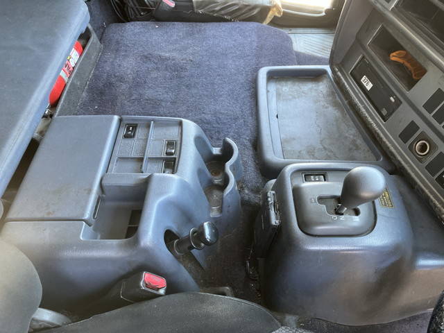 日野プロフィアアルミブロック大型（10t）[写真35]