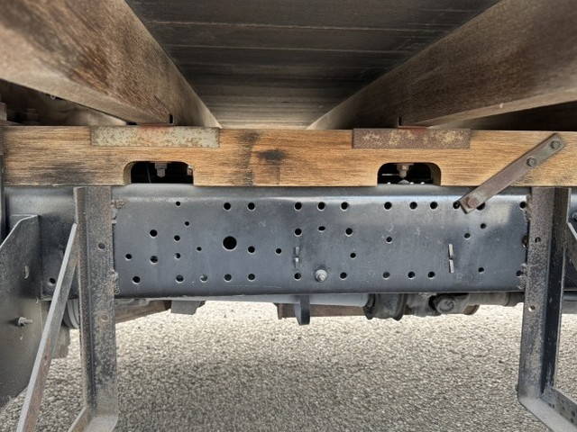 いすゞエルフ家畜運搬車小型（2t・3t）[写真17]