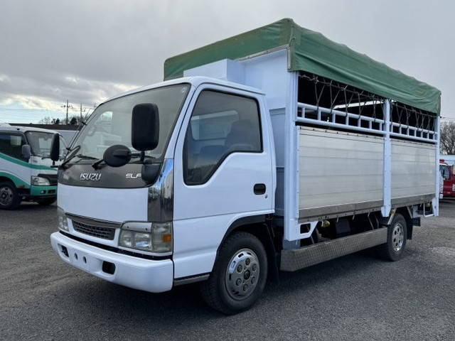 いすゞエルフ家畜運搬車小型（2t・3t）[写真03]