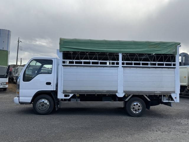 いすゞエルフ家畜運搬車小型（2t・3t）[写真05]