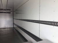 三菱ふそうスーパーグレート冷蔵冷凍ウイング大型（10t）[写真11]