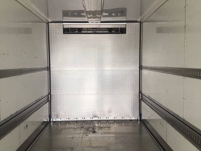 三菱ふそうスーパーグレート冷蔵冷凍ウイング大型（10t）[写真15]