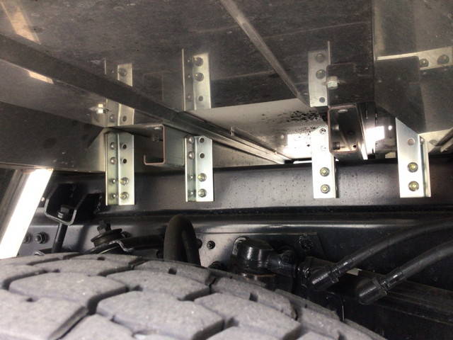 三菱ふそうスーパーグレート冷蔵冷凍ウイング大型（10t）[写真25]