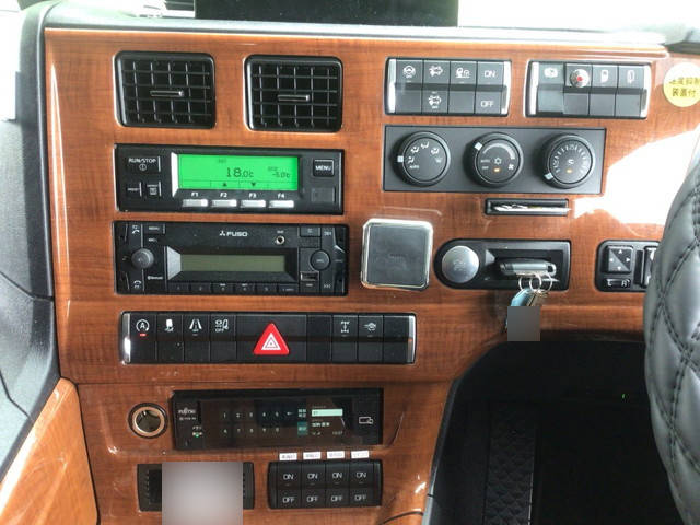 三菱ふそうスーパーグレート冷蔵冷凍ウイング大型（10t）[写真36]