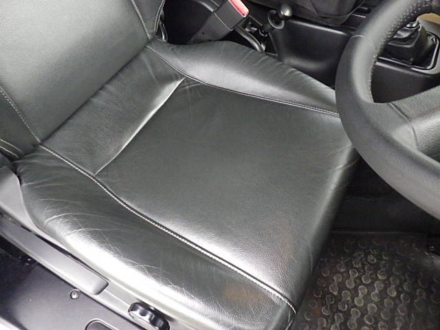 三菱ふそうファイターセルフクレーン4段増トン（6t・8t）[写真26]