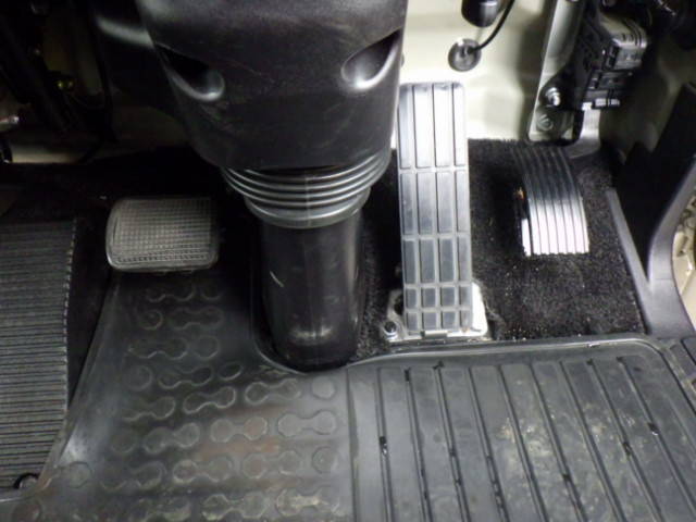 三菱ふそうファイターセルフクレーン4段増トン（6t・8t）[写真32]