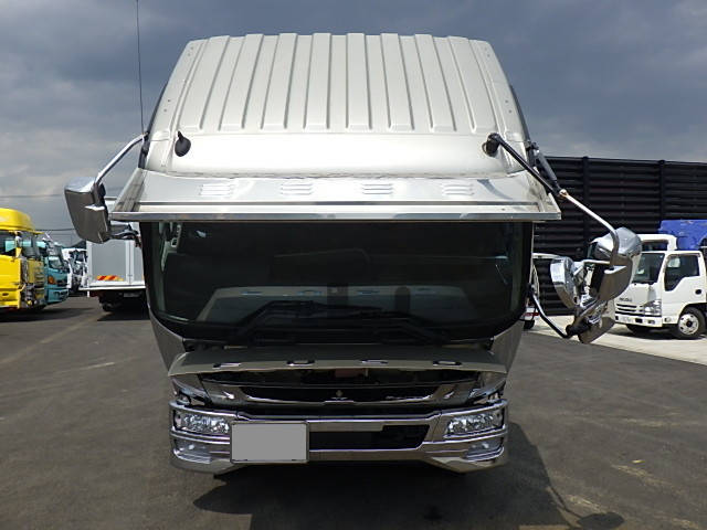 三菱ふそうファイターセルフクレーン4段増トン（6t・8t）[写真05]