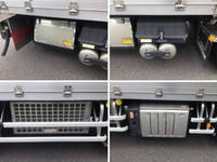 三菱ふそうスーパーグレート冷蔵冷凍ウイング大型（10t）[写真23]