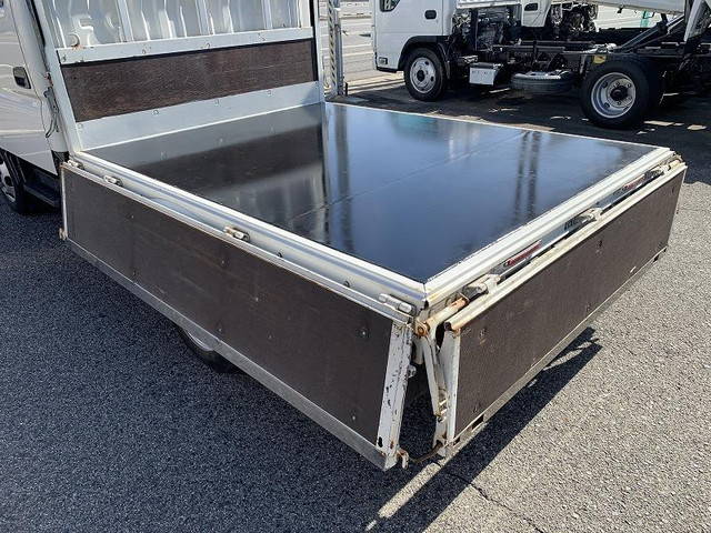 トヨタダイナ幌車小型（2t・3t）[写真08]