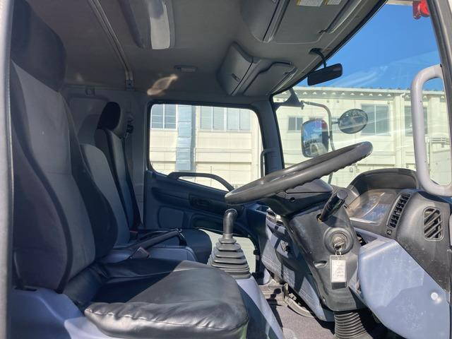 日野レンジャーダンプ・クレーン付中型（4t）[写真29]