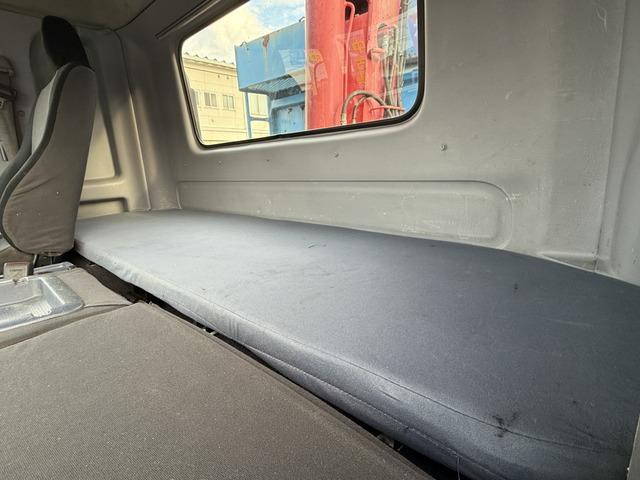 日野レンジャーダンプ・クレーン付中型（4t）[写真33]