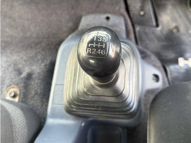 日野レンジャーダンプ・クレーン付中型（4t）[写真34]