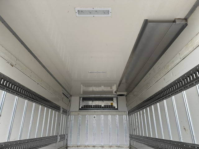 いすゞエルフ冷凍車（冷蔵車）小型（2t・3t）[写真10]