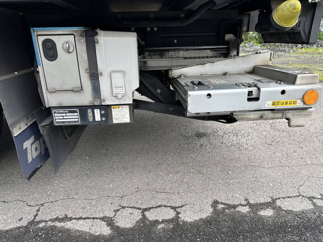 いすゞエルフ冷凍車（冷蔵車）小型（2t・3t）[写真14]