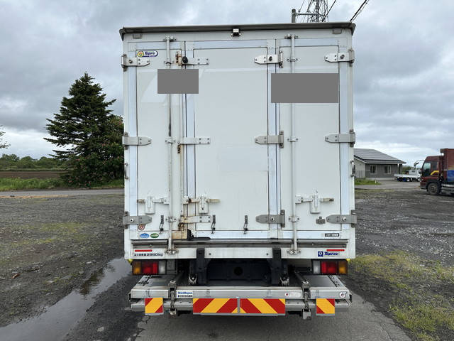 いすゞエルフ冷凍車（冷蔵車）小型（2t・3t）[写真02]