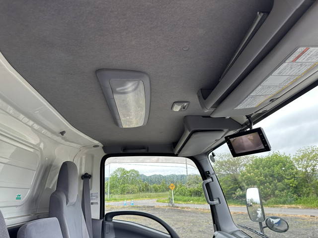 いすゞエルフ冷凍車（冷蔵車）小型（2t・3t）[写真26]