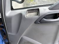 いすゞエルフ冷凍車（冷蔵車）小型（2t・3t）[写真28]