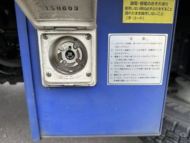 いすゞエルフ冷凍車（冷蔵車）小型（2t・3t）[写真31]