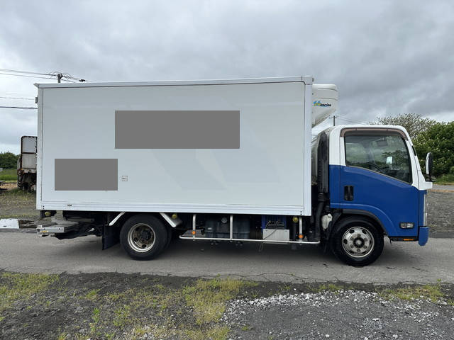 いすゞエルフ冷凍車（冷蔵車）小型（2t・3t）[写真04]