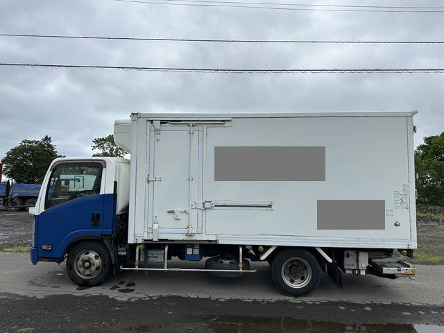 いすゞエルフ冷凍車（冷蔵車）小型（2t・3t）[写真05]