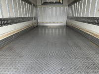 いすゞエルフ冷凍車（冷蔵車）小型（2t・3t）[写真10]