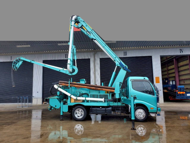 日野デュトロコンクリートポンプ車小型（2t・3t）[写真11]