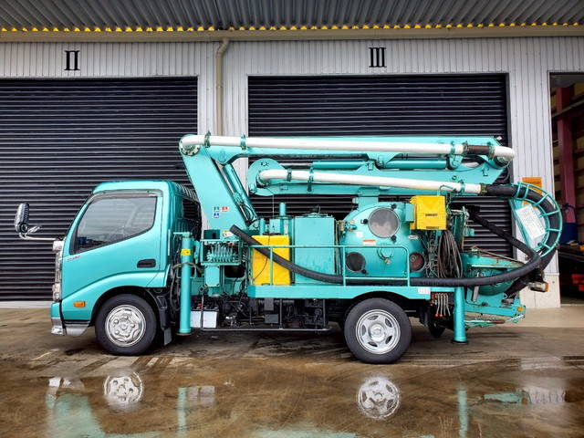 日野デュトロコンクリートポンプ車小型（2t・3t）[写真06]