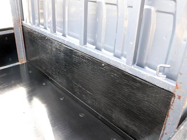 いすゞエルフ平ボディ小型（2t・3t）[写真14]