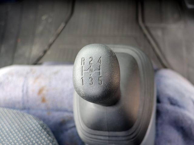 いすゞエルフ平ボディ小型（2t・3t）[写真09]