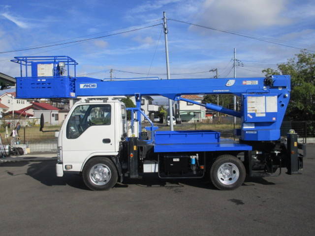 いすゞエルフ高所作業車小型（2t・3t）[写真06]