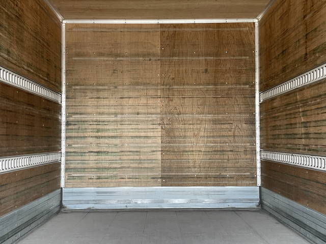 日産アトラスアルミバン小型（2t・3t）[写真15]