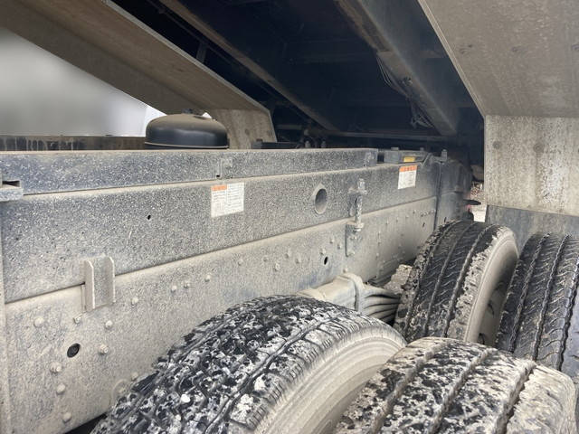 三菱ふそうスーパーグレートダンプ大型（10t）[写真17]