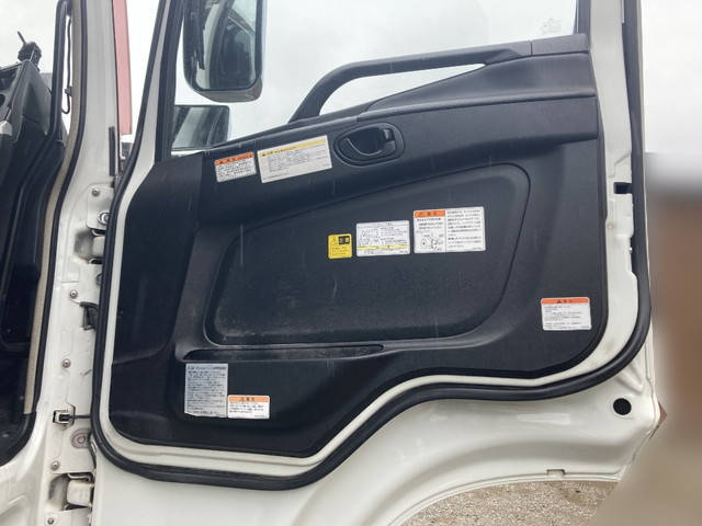 三菱ふそうスーパーグレートダンプ大型（10t）[写真27]