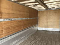 いすゞフォワードアルミウイング中型（4t）[写真13]