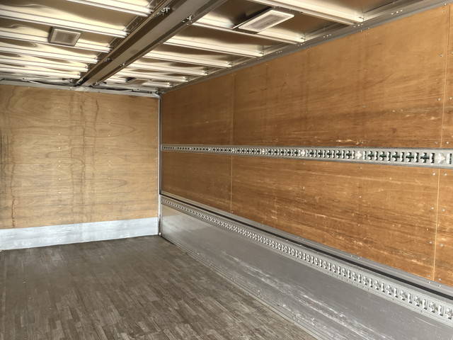 いすゞフォワードアルミウイング中型（4t）[写真13]