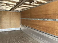 いすゞフォワードアルミウイング中型（4t）[写真14]