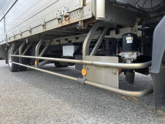 いすゞフォワードアルミウイング中型（4t）[写真17]