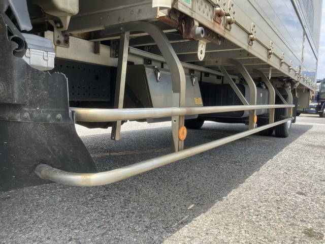 いすゞフォワードアルミウイング中型（4t）[写真18]