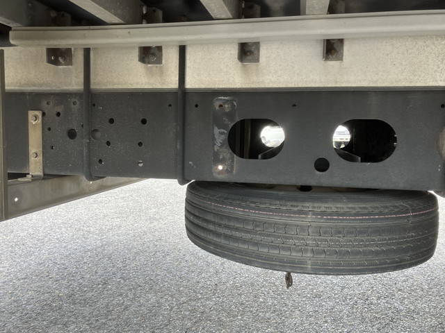 いすゞフォワードアルミウイング中型（4t）[写真21]