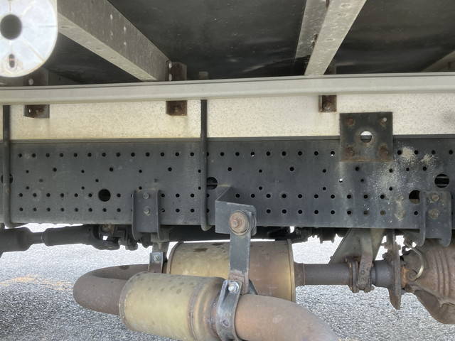 いすゞフォワードアルミウイング中型（4t）[写真22]