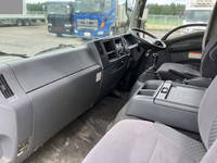 いすゞフォワードアルミウイング中型（4t）[写真30]