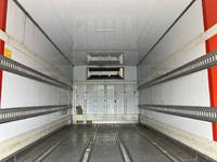 日野レンジャー冷凍車（冷蔵車）中型（4t）[写真12]