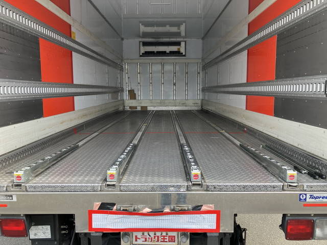 日野レンジャー冷凍車（冷蔵車）中型（4t）[写真14]