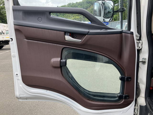 日野レンジャー冷凍車（冷蔵車）中型（4t）[写真27]