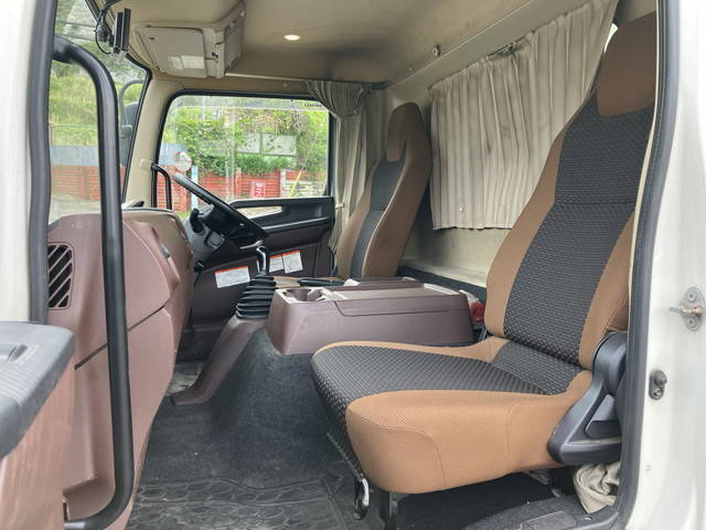 日野レンジャー冷凍車（冷蔵車）中型（4t）[写真30]