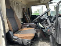 日野レンジャー冷凍車（冷蔵車）中型（4t）[写真32]