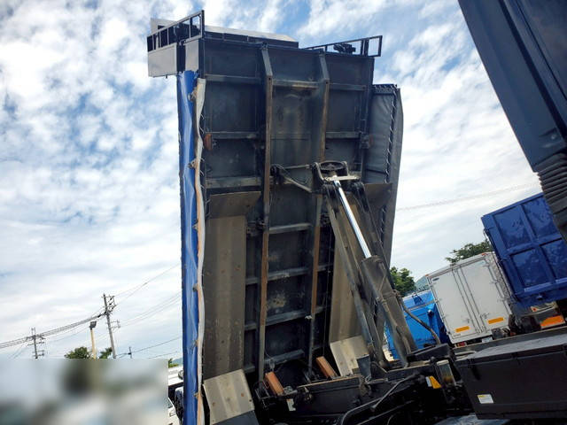 日野プロフィアダンプ大型（10t）[写真20]